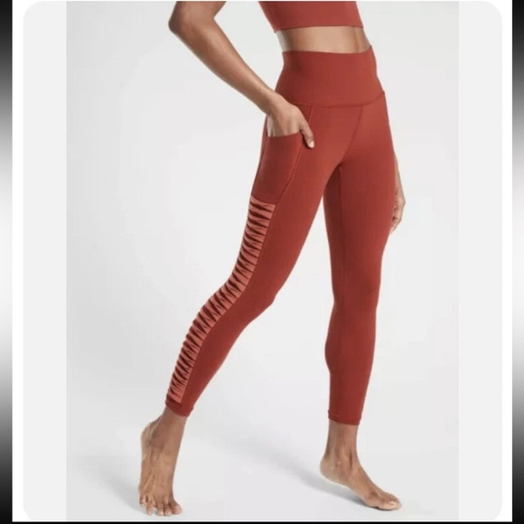 ATHLETA ‘Conscious Stash Pocket 2’ Twist Leggings Size XSP - Picture 2 of 7
